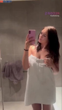 AI MILF Amy Freeze drops her towel and gets a facial - DeepFakesCeleb