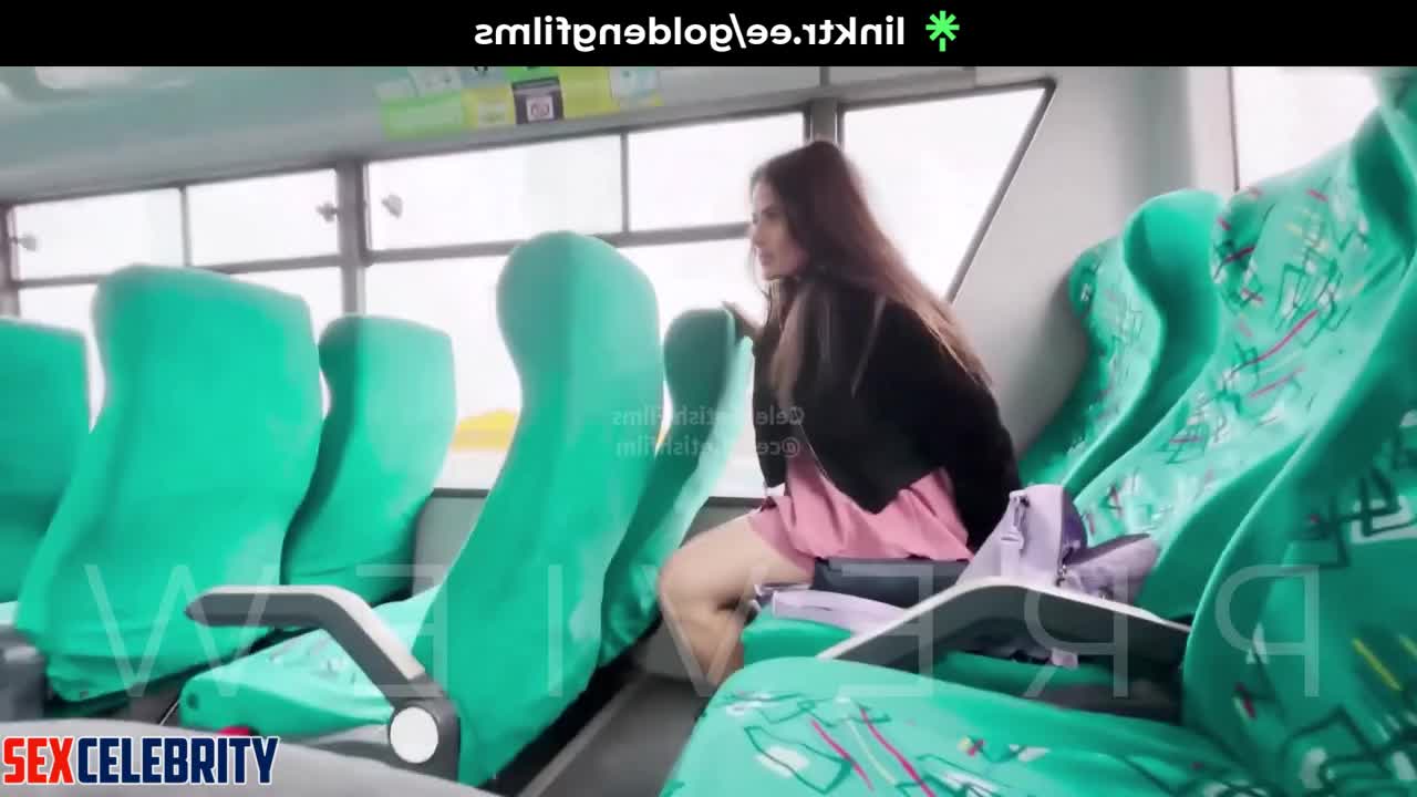 Fake Salma Hayek - Masturbating in Front of a Stranger on the Bus