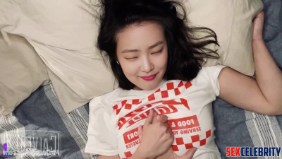 Horny brunette masturbating lying on the bed, Jennie (제니 블랙핑크) real fake - DeepFakesCeleb