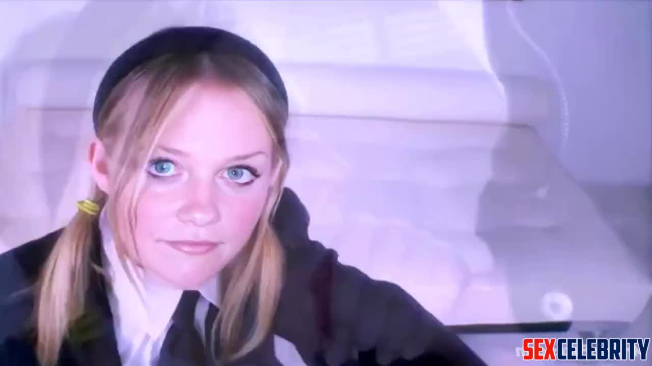 Blonde squirting in her fucker's mouth - Emma Bunton fetish sex tapes