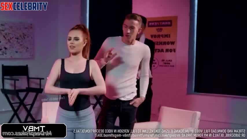 Scarlett Johansson fakes during rehearsal and demonstrates her talent for public sex