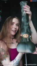 Elizabeth Olsen ai solo sits on a really huge monster dildo with her pussy completely - DeepFakesCeleb