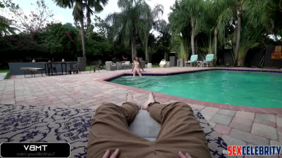 Frisky cock jumping near the pool / Mila Kunis in pov sex tapes - DeepFakesCeleb